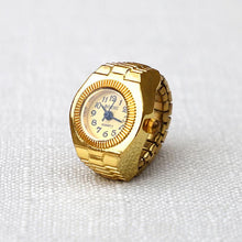 Load image into Gallery viewer, Retro Ring Watch
