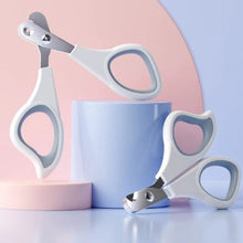 Load image into Gallery viewer, Professional Round Hole Anti Accidental Pet Nail Clippers
