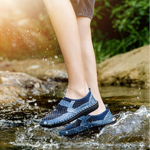 Load image into Gallery viewer, Summer Crocodile Patttern Breathable Mesh Shoes