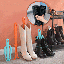 Load image into Gallery viewer, Boot Shaper Keep Your Boots Straight