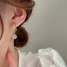 Load image into Gallery viewer, Fashion Diamond Crown Earrings