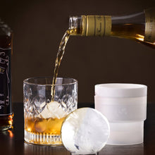 Load image into Gallery viewer, Stackable circular ice hockey Mold