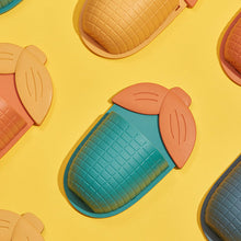 Load image into Gallery viewer, Hole-free Wall Shelf in Corn Shape