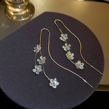 Load image into Gallery viewer, Flower Long Tassel Earrings