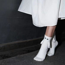 Load image into Gallery viewer, 🧦Funny Hand In Hand Socks, Couple Magnetic Holding Hands Socks