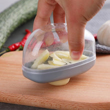 Load image into Gallery viewer, Manual Garlic Slicer
