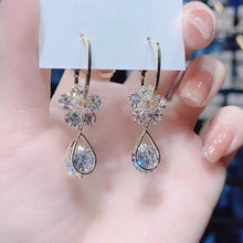 Load image into Gallery viewer, Fashion Flower Crystal Earrings