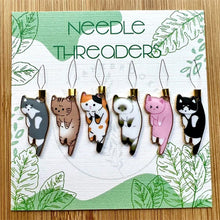Load image into Gallery viewer, Cat Needle Threader