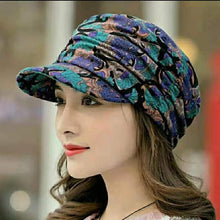 Load image into Gallery viewer, Floral Pleated Short Brim Cap