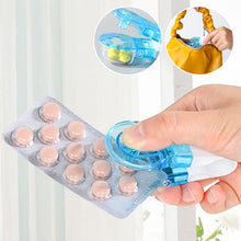 Load image into Gallery viewer, 💊Portable Pill Taker💊