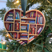 Load image into Gallery viewer, Cute Book Lovers Heart Ornament Bookshelf Decoration