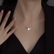Load image into Gallery viewer, Pearl Pendant Necklace
