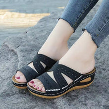 Load image into Gallery viewer, Premium Thick Platform Large Size Slipper Sandals