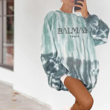 Load image into Gallery viewer, Women's Tie Dye Print Sweatshirt