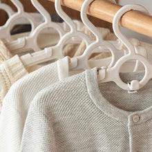 Load image into Gallery viewer, Retractable Hanger for children (10 PCs)