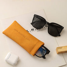 Load image into Gallery viewer, Portable Compression Shrapnel Glasses Case