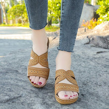 Load image into Gallery viewer, Premium Thick Platform Large Size Slipper Sandals