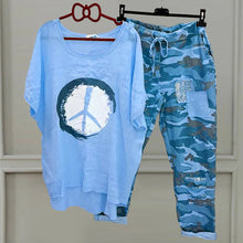 Load image into Gallery viewer, Women&#39;s Two-Piece Camouflage Suit