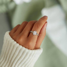 Load image into Gallery viewer, Endless Knot Ring and Necklace