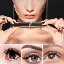 Load image into Gallery viewer, Heated Eyelash Curler