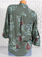 Load image into Gallery viewer, Floral Casual Stand Collar Long Sleeve Blouses