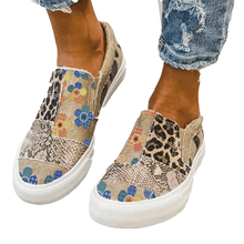 Load image into Gallery viewer, Flat Bottomed Slacker Casual Canvas Shoes