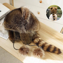Load image into Gallery viewer, Niedlicher Kunstpelz Waschbärschwanz Eltern-Kind-Plüschmütze