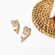 Load image into Gallery viewer, Cat Needle Threader